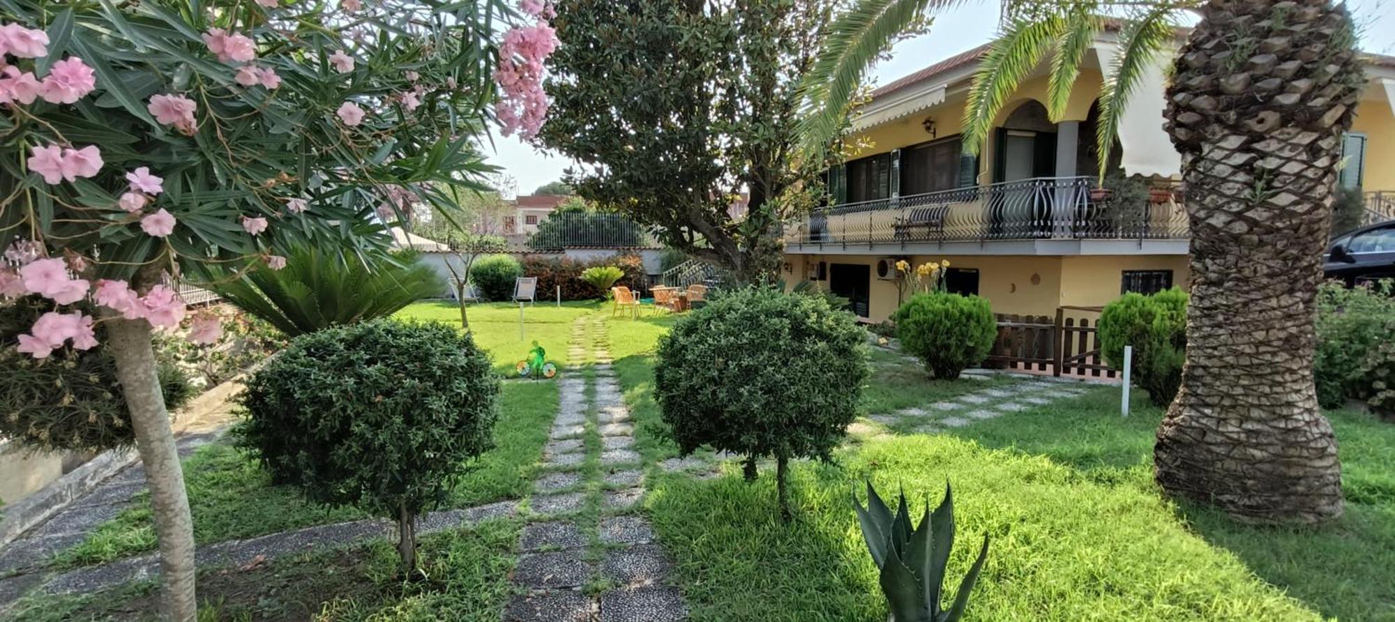 Апартаменты I Giardini Di Plinio - Elegante E Luminoso. Боскореале Экстерьер фото